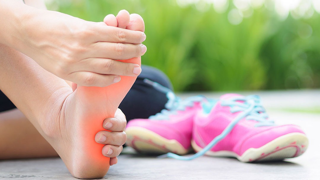 5 Common Pains Insoles Help Relieve
